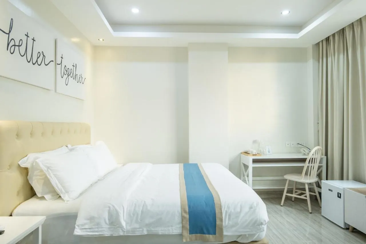 Hampton Suites Davao